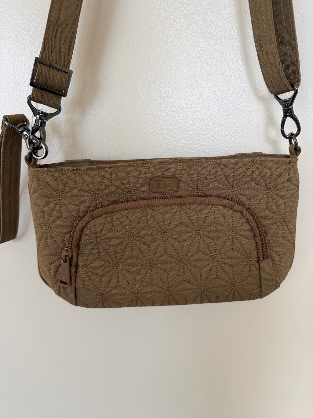LUG Flyer Convertible Chestnut color Quilted Crossbody Belt Bag - Picture 4 of 8